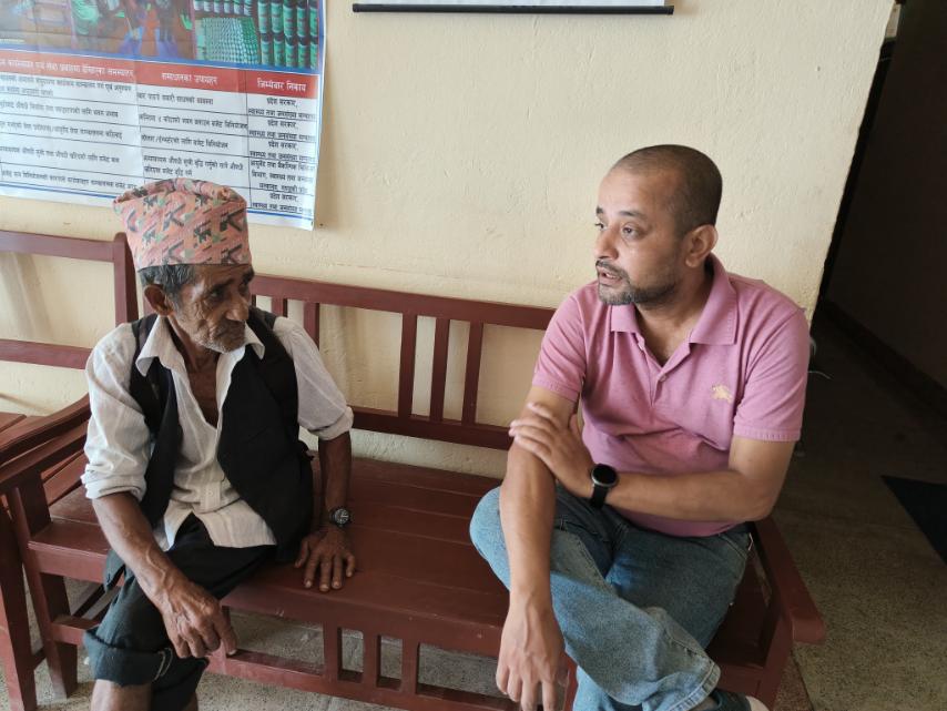 आयुर्वेद सेवाका बारेमा सेवाग्राहीसँग अन्तरक्रिया ।