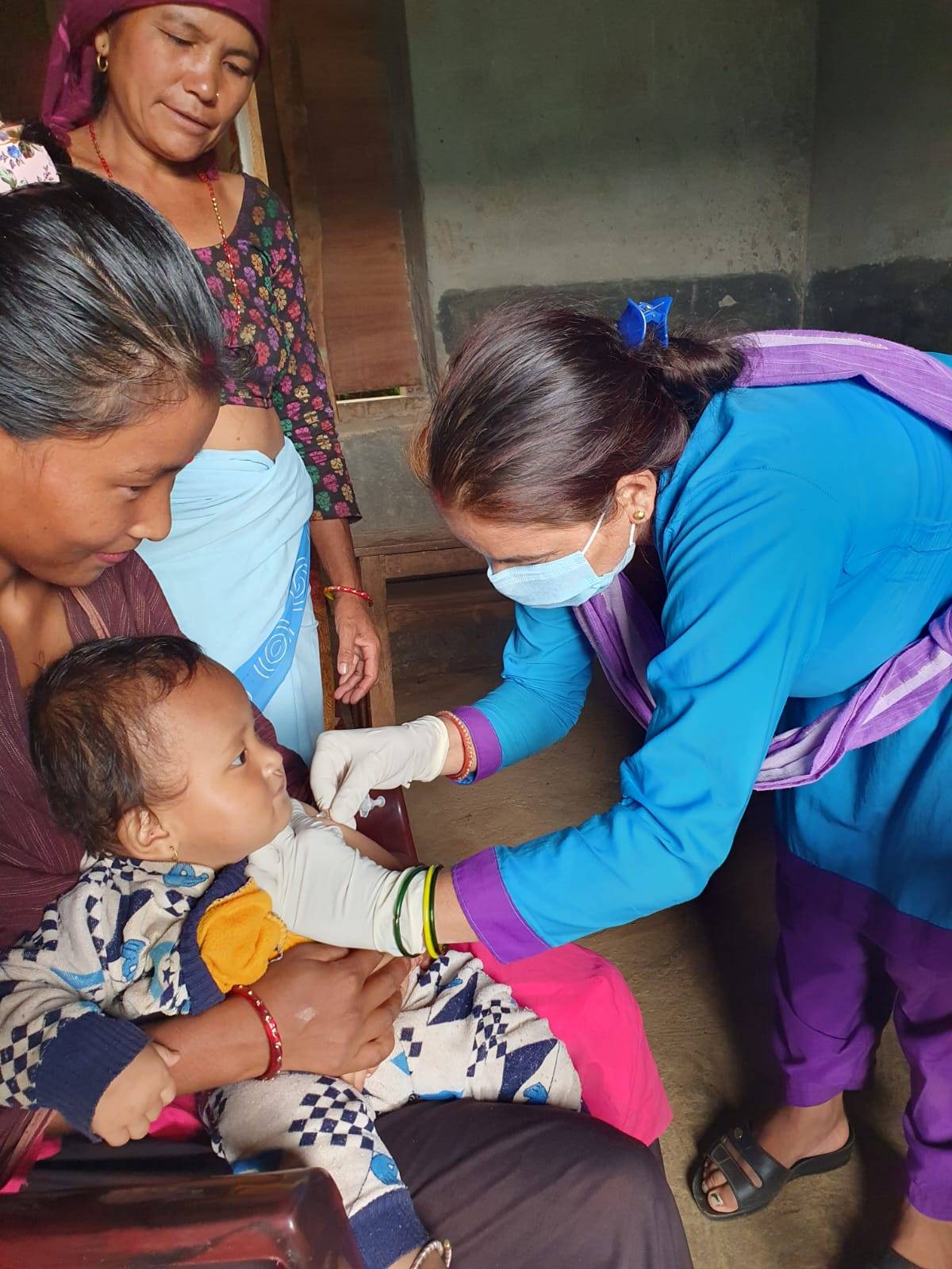 आधारभूत स्वास्थ्य सेवा केन्द्र, खर्बाङ, बाग्लुंगले एक खोप सेशन थप गरेको छ।