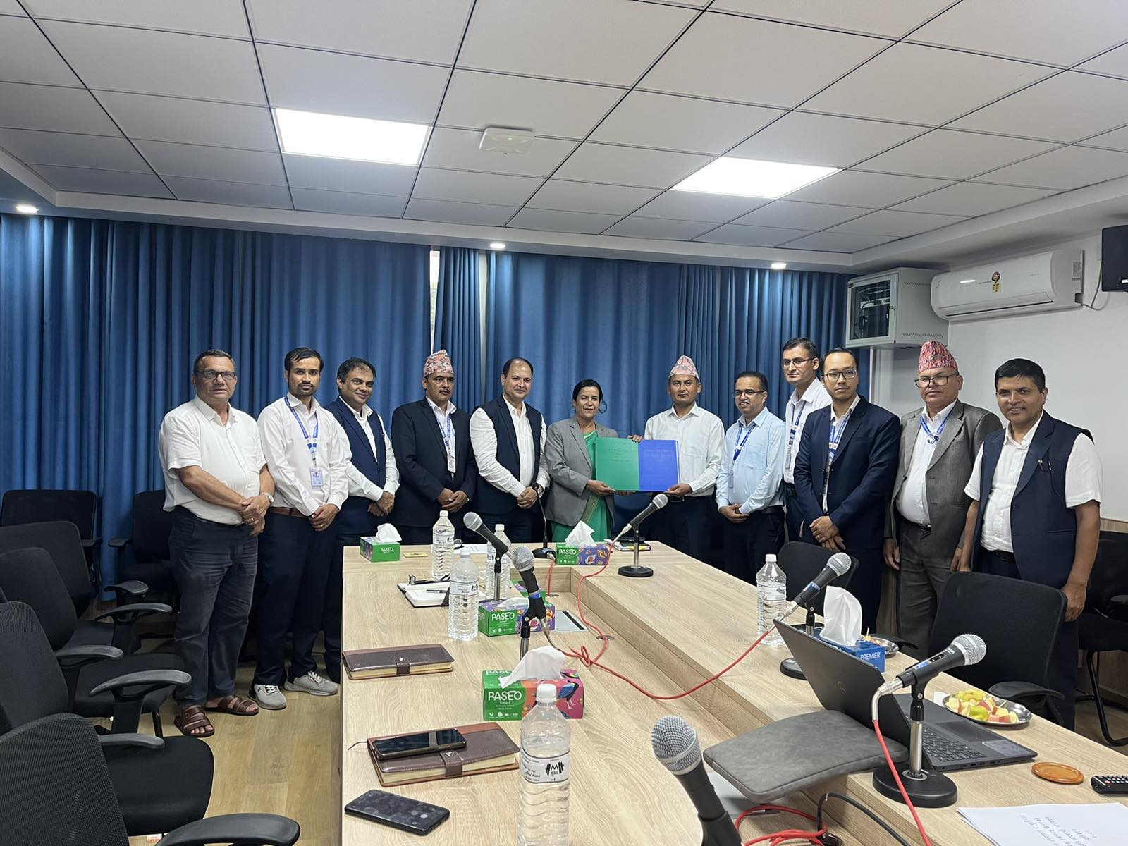 कार्यदलका संयोजकबाट अध्ययन प्रतिवेदन पेश।