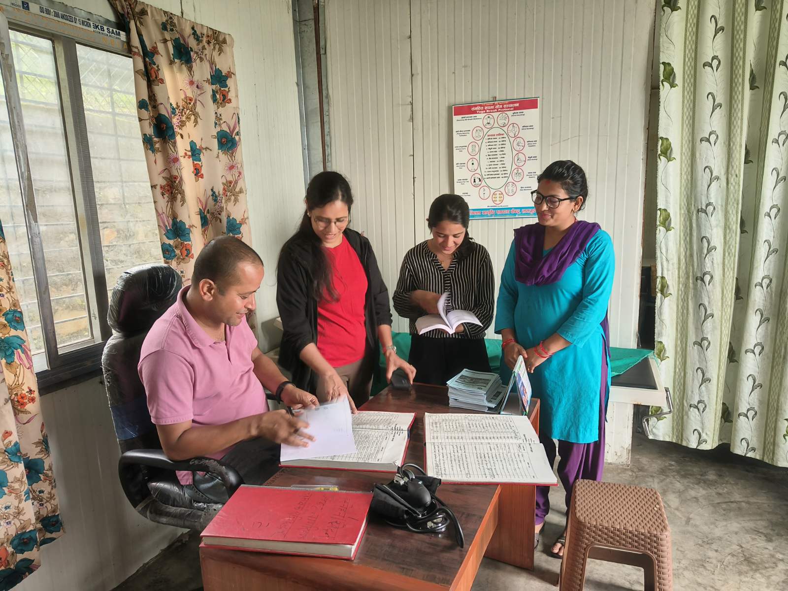 लमजुङ जिल्ला अन्तर्गत रहेका स्वास्थ्य संस्थाहरुको एकिकृत अनुगमन सम्पन्न।