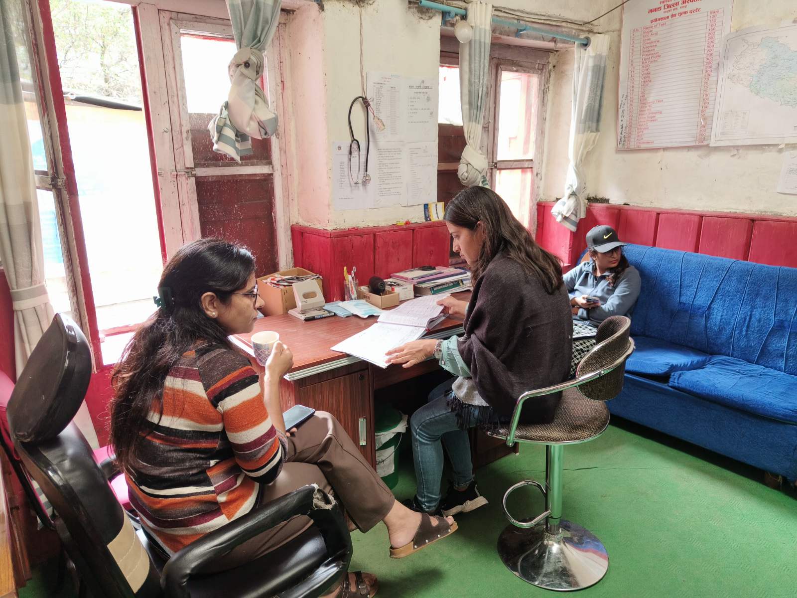 मनाङ जिल्ला अन्तर्गत रहेका आयुर्बेद स्वास्थ्य केन्द्र तथा जिल्ला अस्पतालको एकिकृत अनुगमन सम्पन्न ।