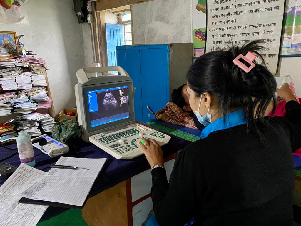 एकिकृत ग्रामिण मोवाईल स्वास्थ्य सेवा संचालन।